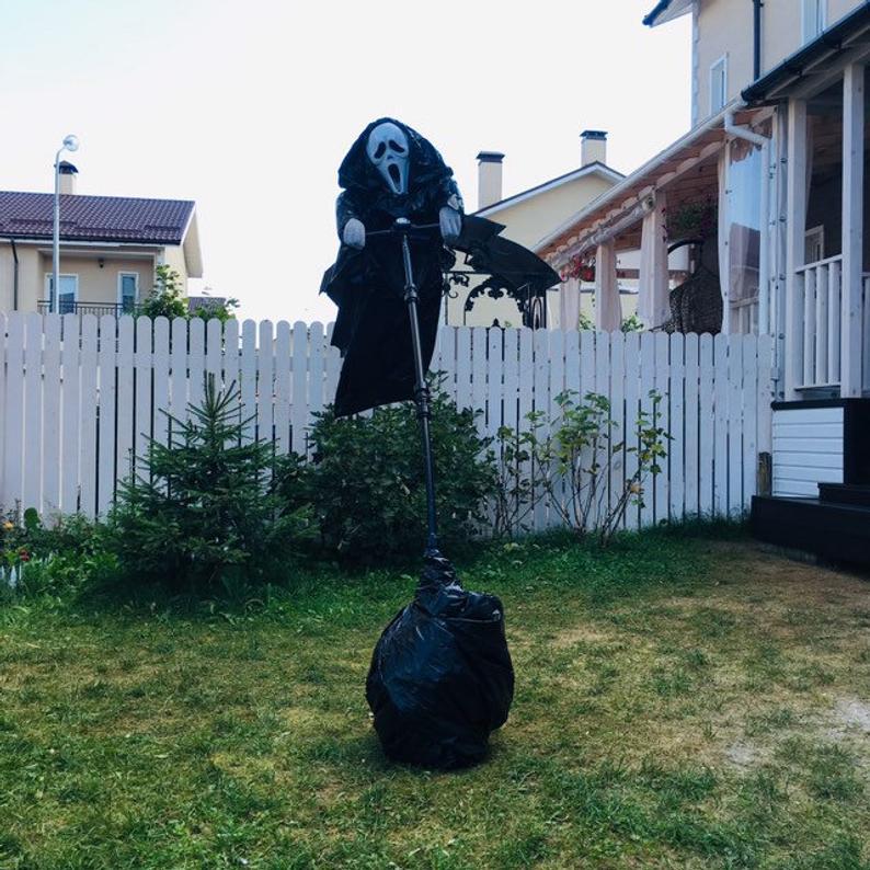 Wind-Sway Scarecrow Prop