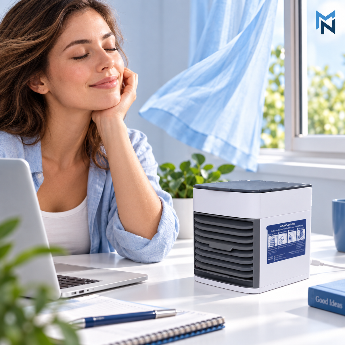 Arctic Air Ultra Personal Evaporative Cooler - lifestyle photo